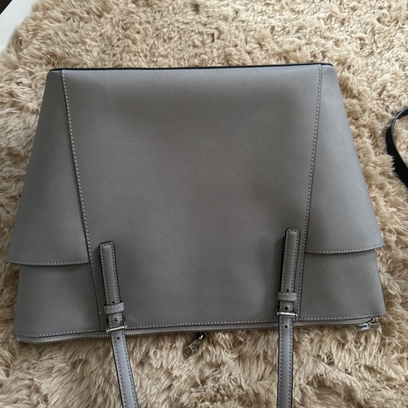 Handbag - Picture 3 of 5